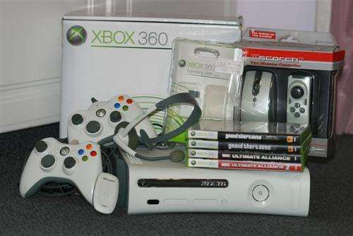 Xbox 360 Pro 20GB, 2 x controllers, 5 Games & Extras!!! FREE SHIPPING