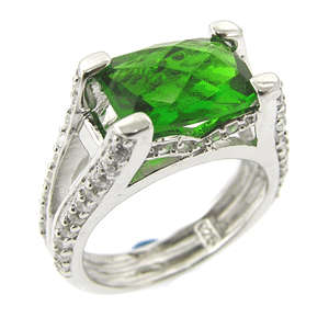 925 Sterling Silver White CZ and Green Ring  *MOST REASONABLE INTERNATIONAL SHIPPING*