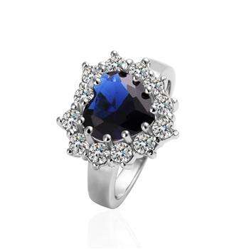 WOW WOW WOW!!! - THIS IS THE MOST BEAUTIFUL RING AND A MUST!  LOOK AT THIS RING!!!!