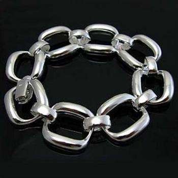 PROMISE TO IMPRESS YOU!! STERLING SILVER 925 STAMPED LINK BRACELET .... NEVER BEFORE FOR R1-00!!!!