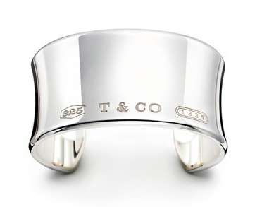 WOW! BANGLE RETURN TO TIFFANY &CO 925 STERLING SILVER BANGLE WHAT EVERYBODY IS TALKING ABOUT