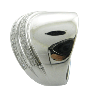 SOLID 925 STERLING SILVER!!!- THIS IS THE MOST BEAUTIFUL RING AND A MUST! LOOK AT THIS RING!!!!