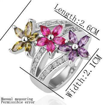 IMPRESSIVE!!!!- GPR75 Gorgeous Flower shape Ring LOOK AT THIS RING!!!!
