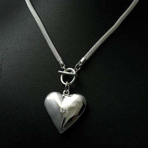 TODAY'S SPECIAL! ABSOLUTELY BEAUTIFUL SILVER HEART PENDANT NECKLACE .... NEVER BEFORE!