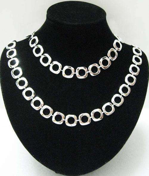 BEAUTIFUL SILVER LINK NECKLACE SET 925 STERLING SILVER STAMPED NEVER BEFORE FOR R1-00!!