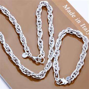 BEAUTIFUL SILVER LINK NECKLACE SET 925 STERLING SILVER STAMPED NEVER BEFORE FOR R1-00!!