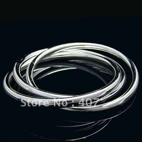 NEW STOCK... PLEASE LOOK!!  SET OF 3 SILVER BANGLES SET!   NEVER BEFORE FOR R1-00!!!!