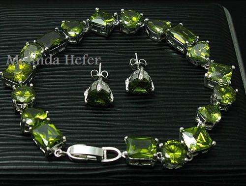NEW STOCK... PLEASE LOOK!! GORGEOUS TOPAZ LINK BRACELET SET! NEVER BEFORE FOR R1-00!!!!