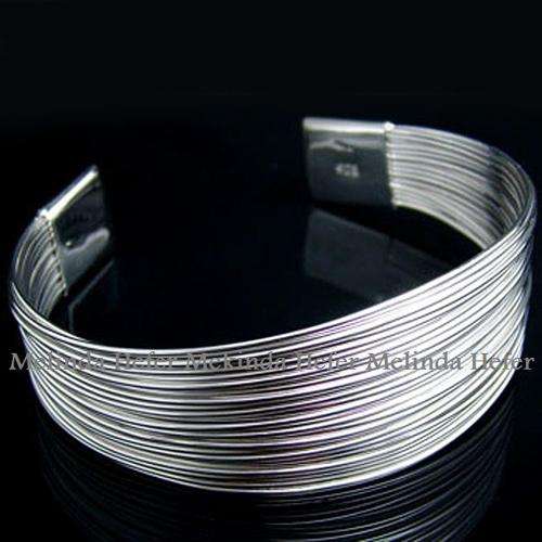 NEW STOCK... PLEASE LOOK!!  925 silver stamped Bangle!   NEVER BEFORE FOR R1-00!!!!