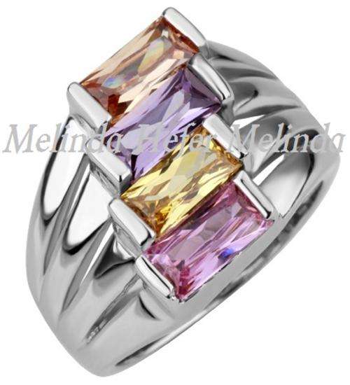BEST OFFER!!!!-ABSOLUTELY IMPRESSIVE AUSTRIAN RHINESTONE CRYSTAL SWA ELEMENT RING
