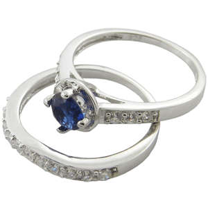 BEAUTIFUL! MUST BID! SOLID SILVER 925 MICRO SETTING RING! FIRST TIME ON R1 AUCTION! ADD EARRING!