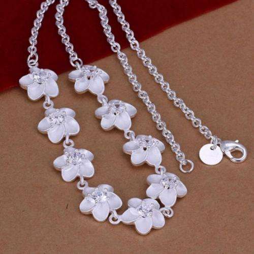NEW! IMPRESSIVE NECKLACE 925 STERLING SILVER STAMPED NEVER BEFORE FOR R1(OPTION TO PURCHASE BRACELET