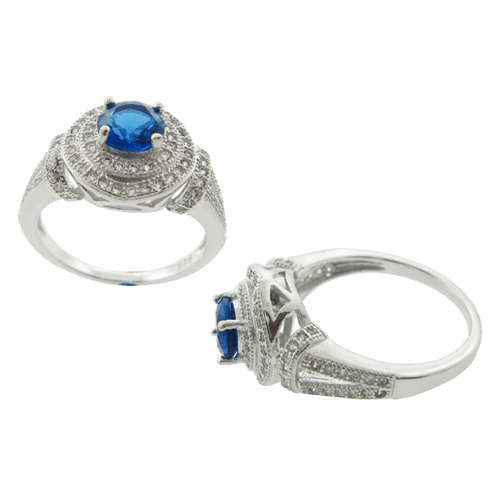 SOLID SILVER! THIS IS A ABSOLUTELY MUST BID! 925 Solid Silver - Beautiful and a MUST bid!
