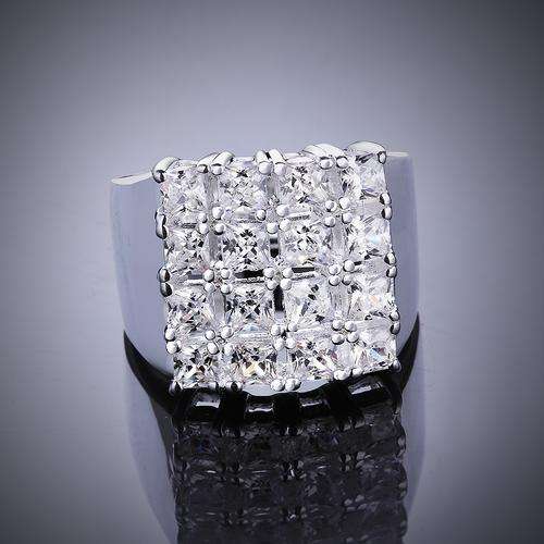 BEST OFFER!!!! - IMPRESSIVE BEAUTIFUL SILVER RING - FIRST TIME EVER ON R1.00 AUCTION!