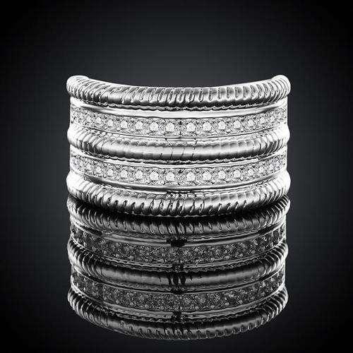 MUST BID! - IMPRESSIVE GENUINE AUSTRIAN CRYSTAL SILVER RING - FIRST TIME EVER ON R1.00 AUCTION!