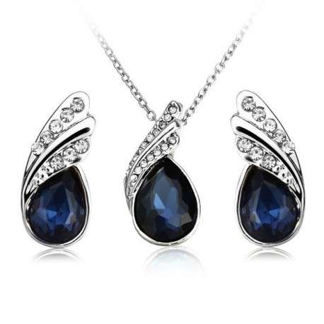 BEST OFFER!  IMPRESSIVE BEAUTIFUL SILVER EARRING AND NECKLACE SET- FIRST TIME EVER ON R1.00 AUCTION!