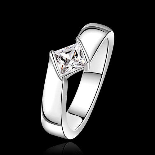 BEST OFFER!!!! - IMPRESSIVE BEAUTIFUL GENUINE AUSTRIAN CRYSTAL - FIRST TIME EVER ON R1.00 AUCTION!