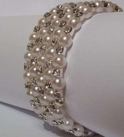 BEST SELLER>>>>> Stylish White Pearl - Swarovski (5xSpiral) Bracelet>>> Don't miss out! BIG BARGAIN!