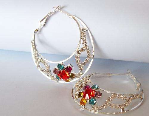 STUNNING COLOURFUL - Earrings Hoops. This is unbelievable BEAUTIFUL Earrings!!! BID NOW!!!!