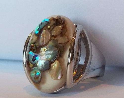 WERE NATURE SAY'S IT ALL!!..... MOST BEAUTIFULL RING EVER!!!! (7) THIS IS A AWSOME RING