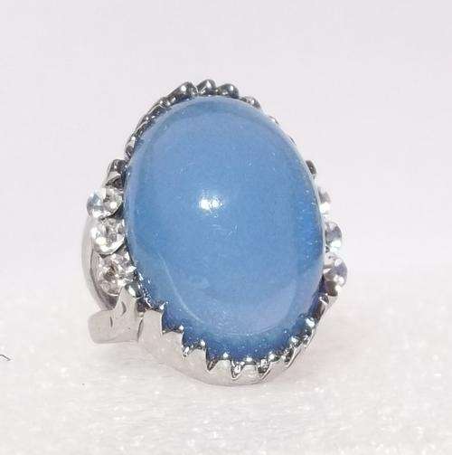STUNNING DREAM STONE RING (7)    ABSOLUTELY BEAUTIFUL!!     -     BID NOW!!!!