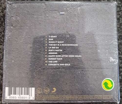 Foo Fighters - Concrete And Gold