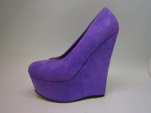TRENDY AND FASHIONABLE SHOES FOR SALE! FREE SHIPPING!