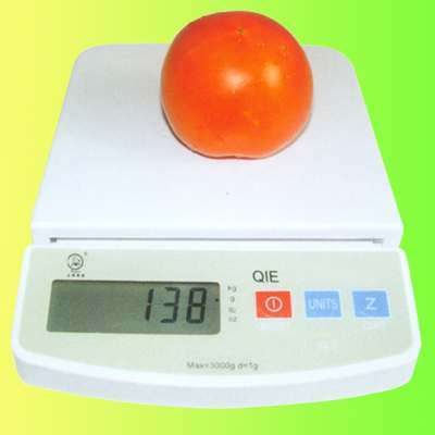 Electronic kitchen scale - new in box