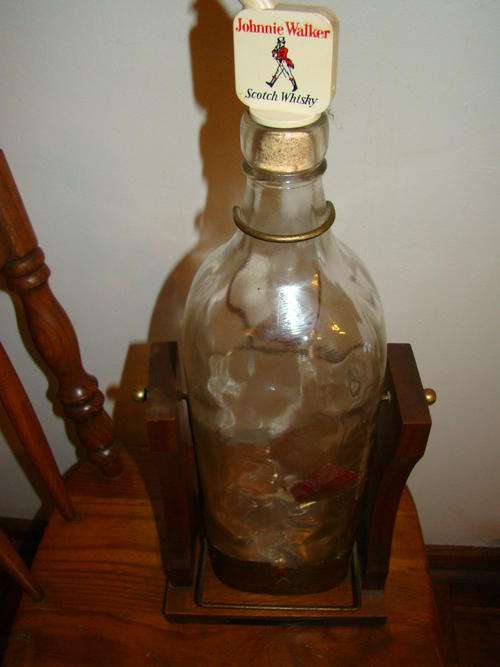 4.5L Whiskey Bottle on Stand