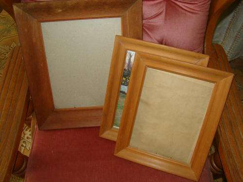 3 Picture Frames