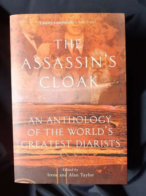 The Assassin`s Cloak ~ edited by Irene and Alan Taylor