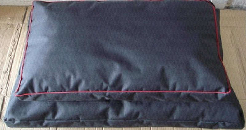WATERPROOF FLAT BEDS **LARGE**