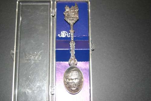 COLLECTABLE SOUVENIR SPOON.