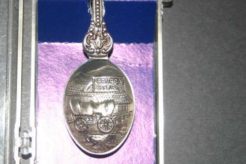 COLLECTABLE SOUVENIR SPOON.