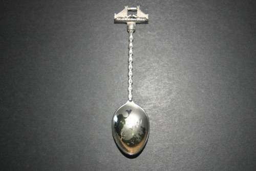 COLLECTABLE SOUVENIR SPOON.
