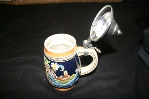 "FRANZ" HAND PAINTED BEER STEIN. 0.5 LITRE.