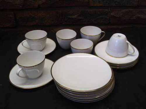 THOMAS (GERMANY) 18 PIECE TEA SERVICE.