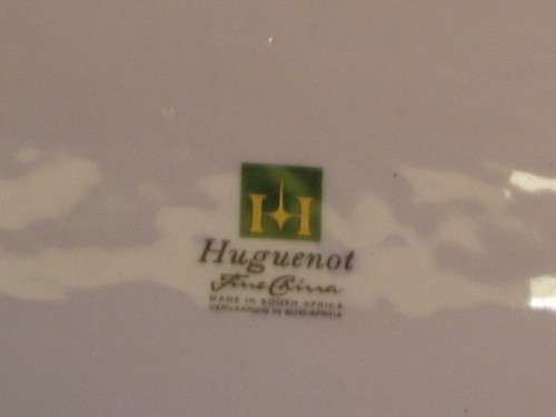 HUGUENOT FINE CHINA SOUTH AFRICA. SMALL PLATTER / PLATE