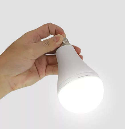 LED Afrihome - Intelli Smart Bulb Rechargeable Lithium 220 Volt 12 Watt E27 Screw Base (5 Pack)