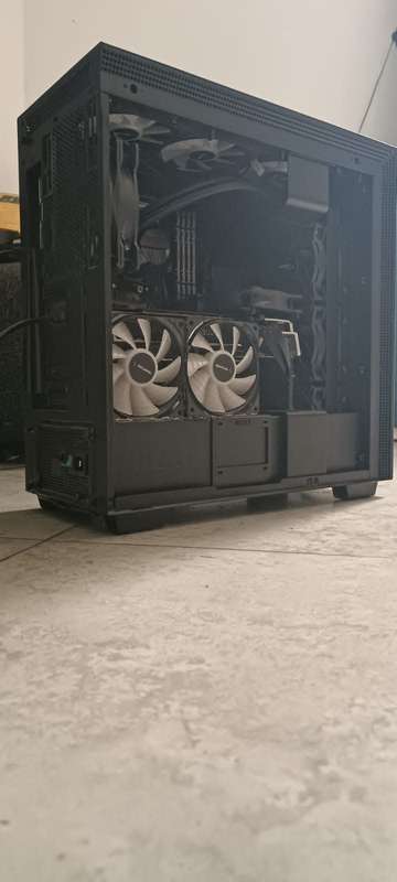 AMD Ryzen 9 Gaming PC