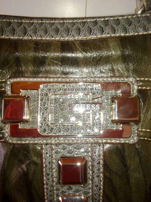 Beautiful black & green genuine guess handbag