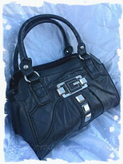BRAND NEW BLACK GENUINE GUESS HANDBAG