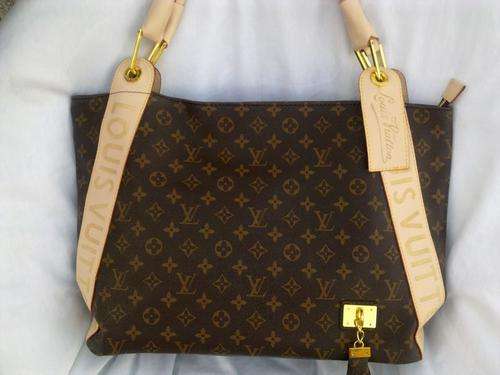 Brand new Louis Vuitton Monogram Whisper bag