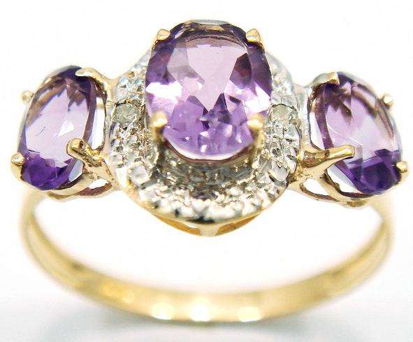 GEORGEOUS 1.9CT AMETHYST & DIAMOND Y/GOLD 9K RING SIZE 7