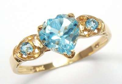 10KT YELLOW GOLD  LIGHT BLUE TOPAZ RING SZ 7