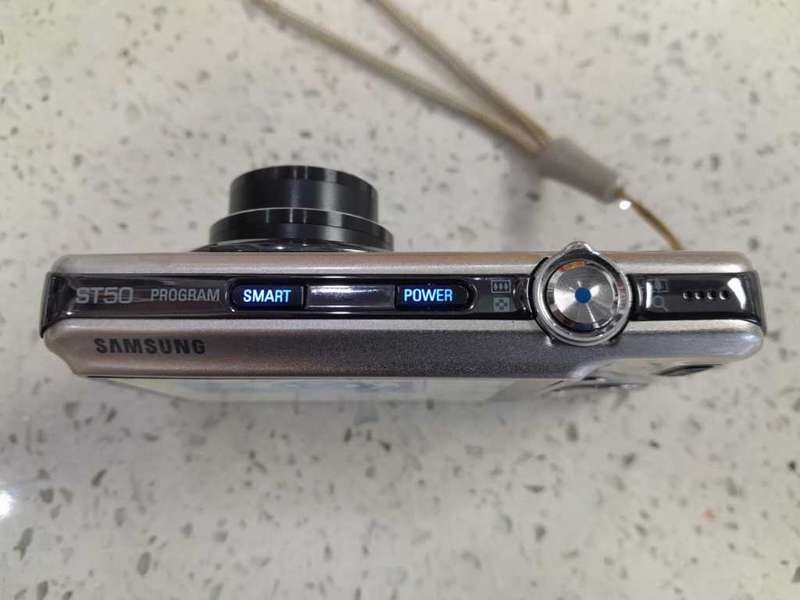 Samsung ES75 and Samsung ST50