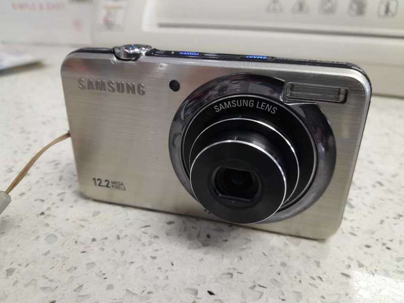 Samsung ES75 and Samsung ST50