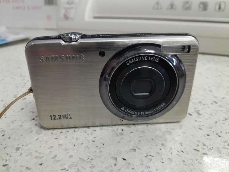 Samsung ES75 and Samsung ST50