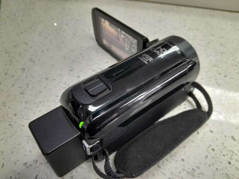 Canon Legria HF R706