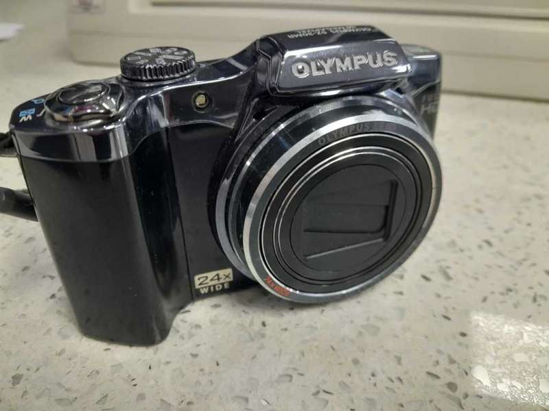Olympus SZ30MR - 16 Megapixel - 24x Optical Zoom